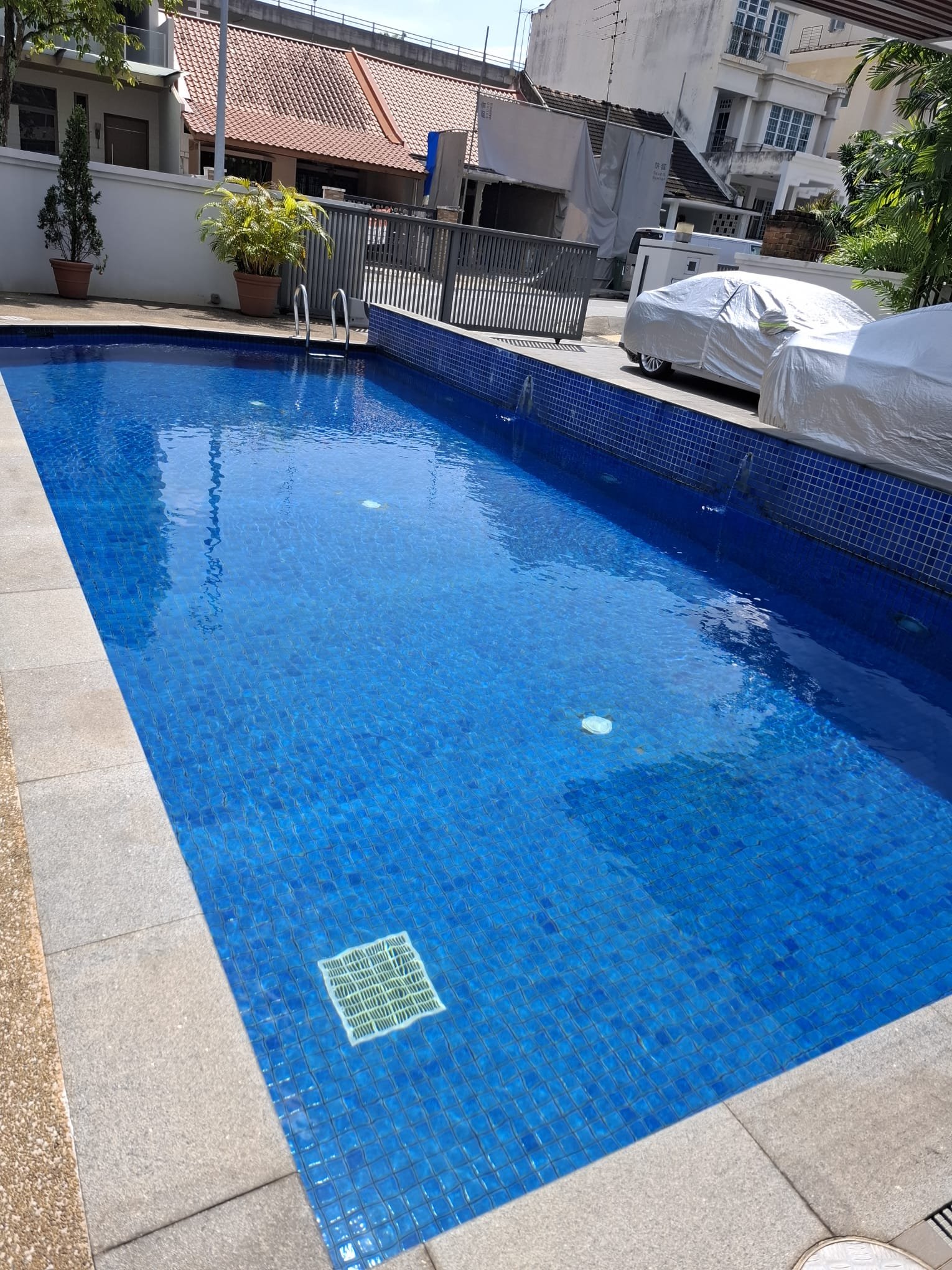 pool maintenance picture 4